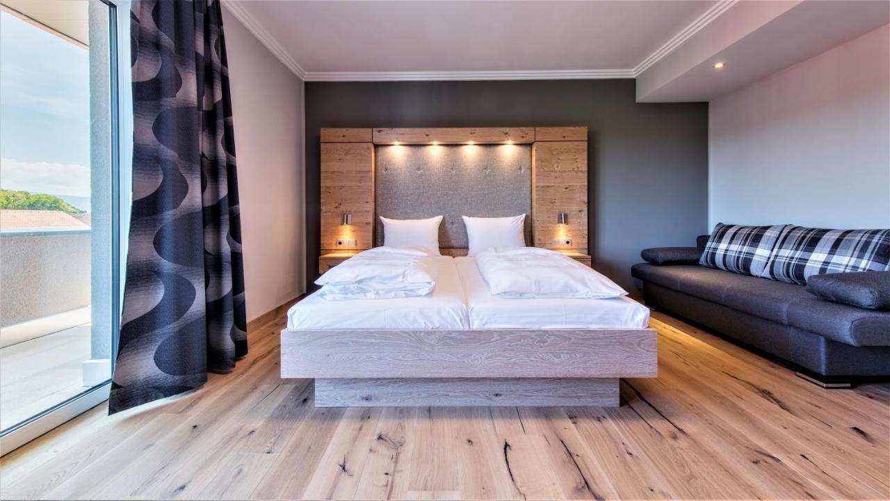 Heuboden Hotel Heu.Loft Freiburg ウムキルヒ エクステリア 写真