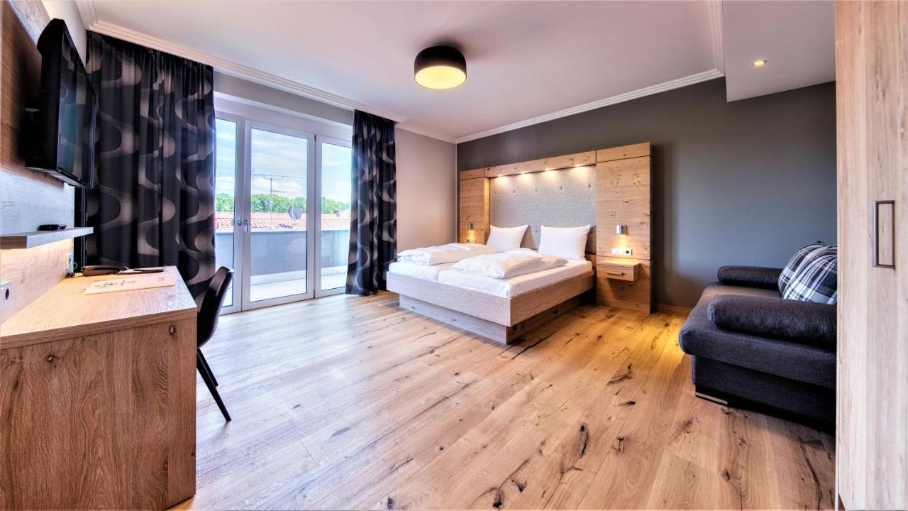 Heuboden Hotel Heu.Loft Freiburg ウムキルヒ エクステリア 写真