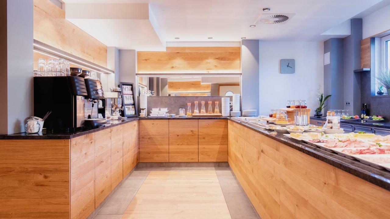 Heuboden Hotel Heu.Loft Freiburg ウムキルヒ エクステリア 写真
